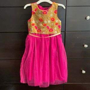 NWT children’s size 8/9 gold and pink dress